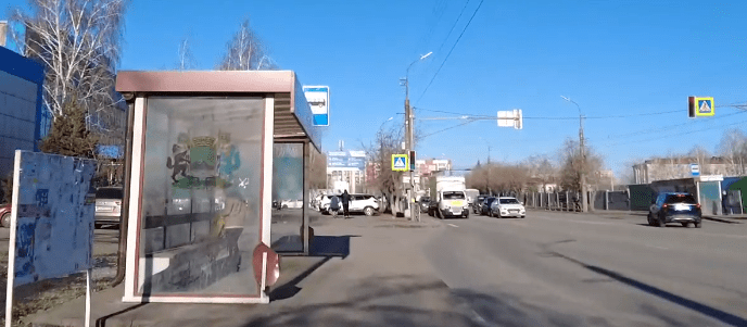 W004bus Бассейн Дельфин (из центра)